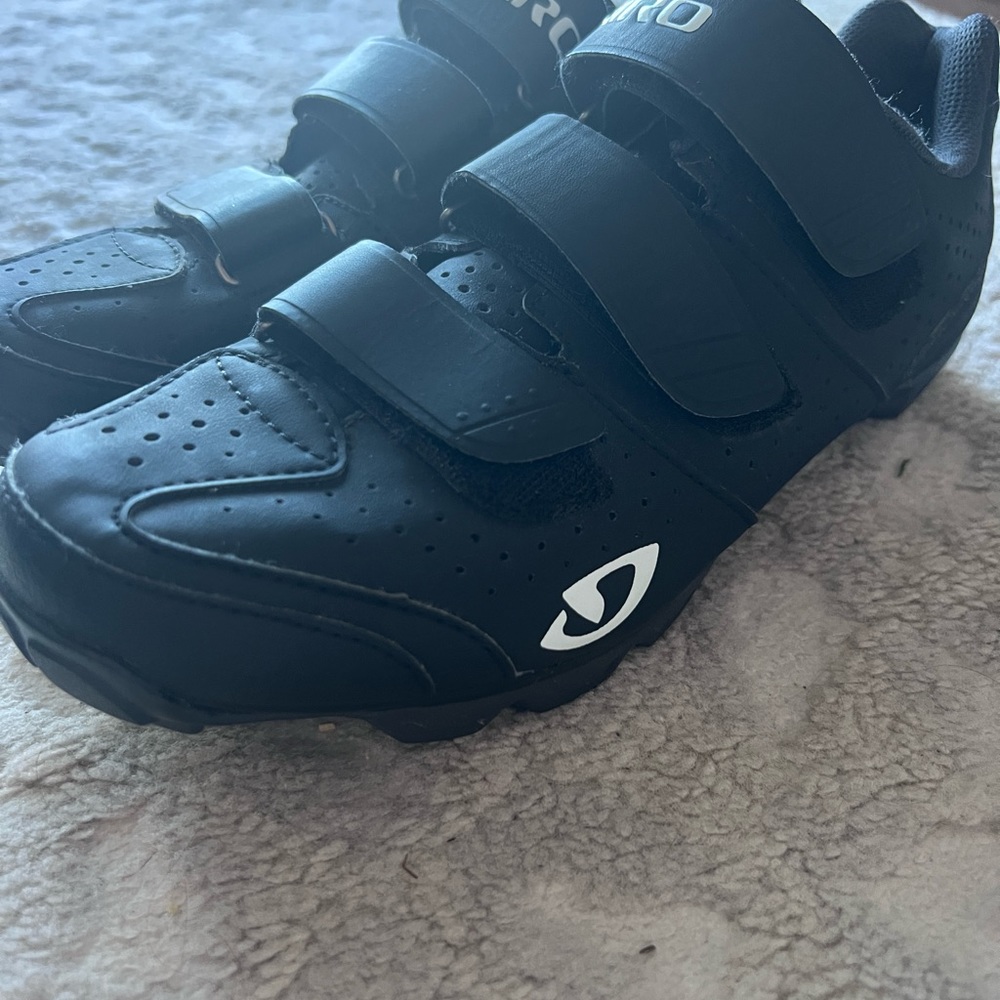 Giro Riela R Women’s Cycling Shoes * Size 9 *